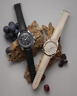 Black vegan strap with foldover clasp^OMEGA Best