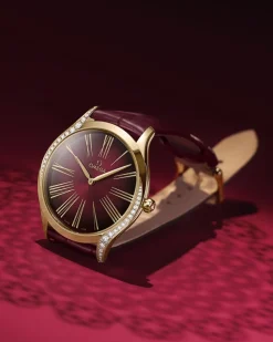 36 mm, Moonshine™ gold on leather strap^OMEGA New