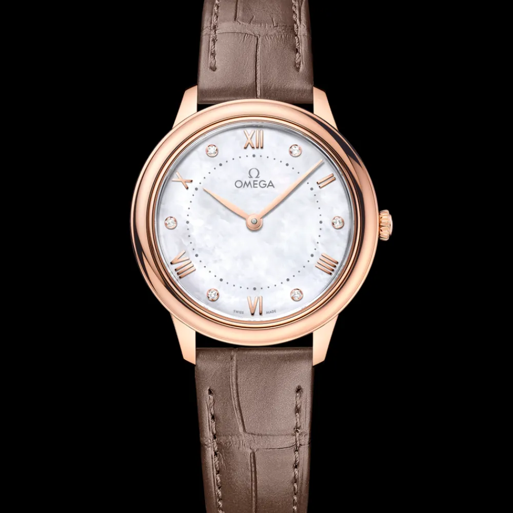 30 mm, Sedna™ gold on leather strap^OMEGA Best