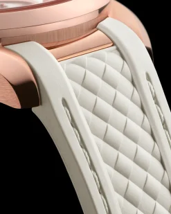 41 mm, Sedna™ gold on rubber strap^OMEGA Best
