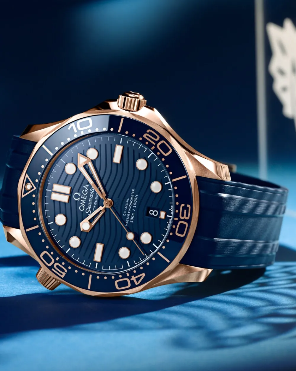 42 mm, Sedna™ gold on rubber strap^OMEGA New