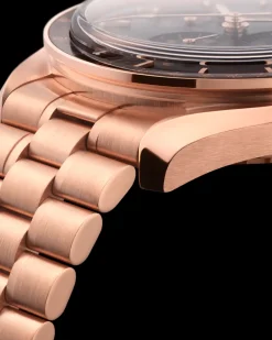 42 mm, Sedna™ gold on Sedna™ gold^OMEGA Online