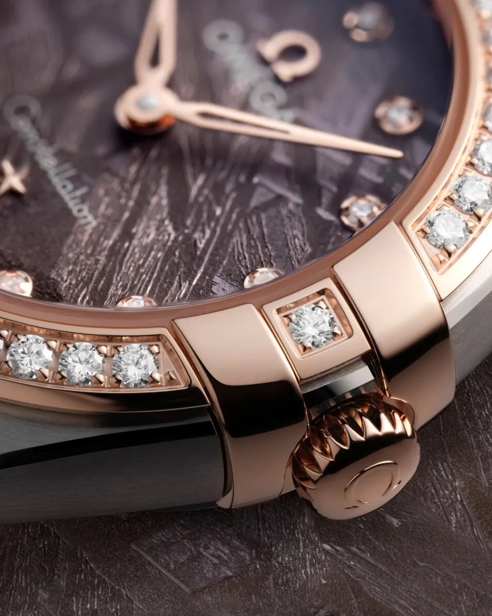 25 mm, steel ‑ Sedna™ gold on steel ‑ Sedna™ gold^OMEGA Online