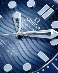 42 mm, steel on rubber strap^OMEGA New