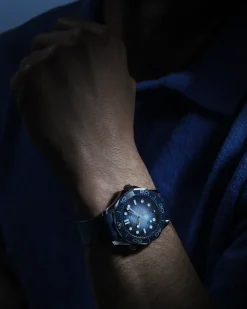 42 mm, steel on rubber strap^OMEGA New