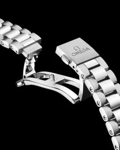 41 mm, steel on steel^OMEGA Hot