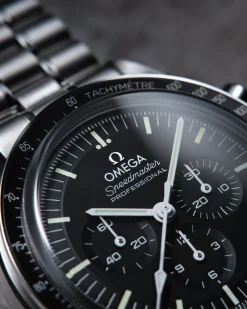 42 mm, steel on steel^OMEGA Hot