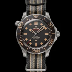 42 mm, titanium on NATO strap^OMEGA Outlet