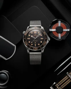 42 mm, titanium on titanium^OMEGA Clearance