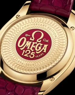40 mm, yellow gold on leather strap^OMEGA New