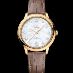 34 mm, yellow gold on leather strap^OMEGA Hot