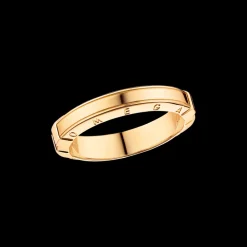 Ring, 18k yellow gold^OMEGA Hot
